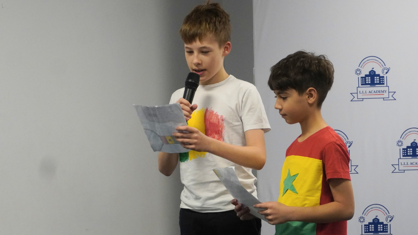 Clasa a IV- a B Festivalul Francofoniei Little London